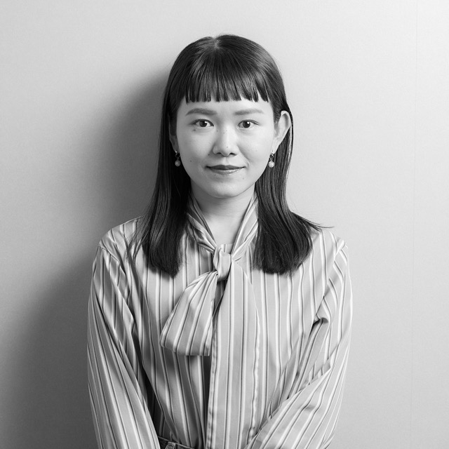 石塚里緒